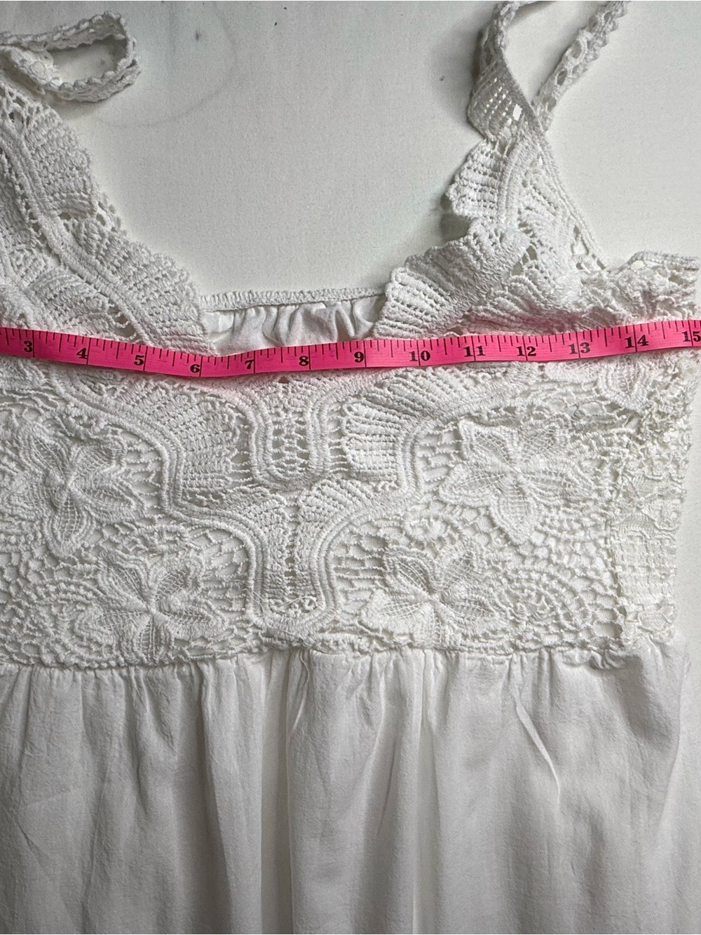 Women’s White Lace Trim Sundress - Picture 5 of 7